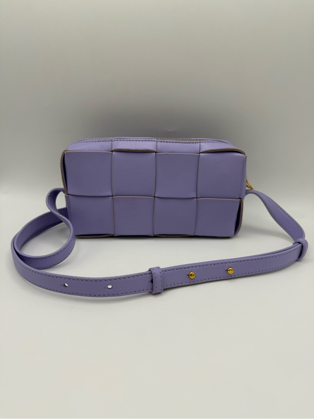 Bottega Veneta Lambskin Maxi Intrecciato Cassette Bag